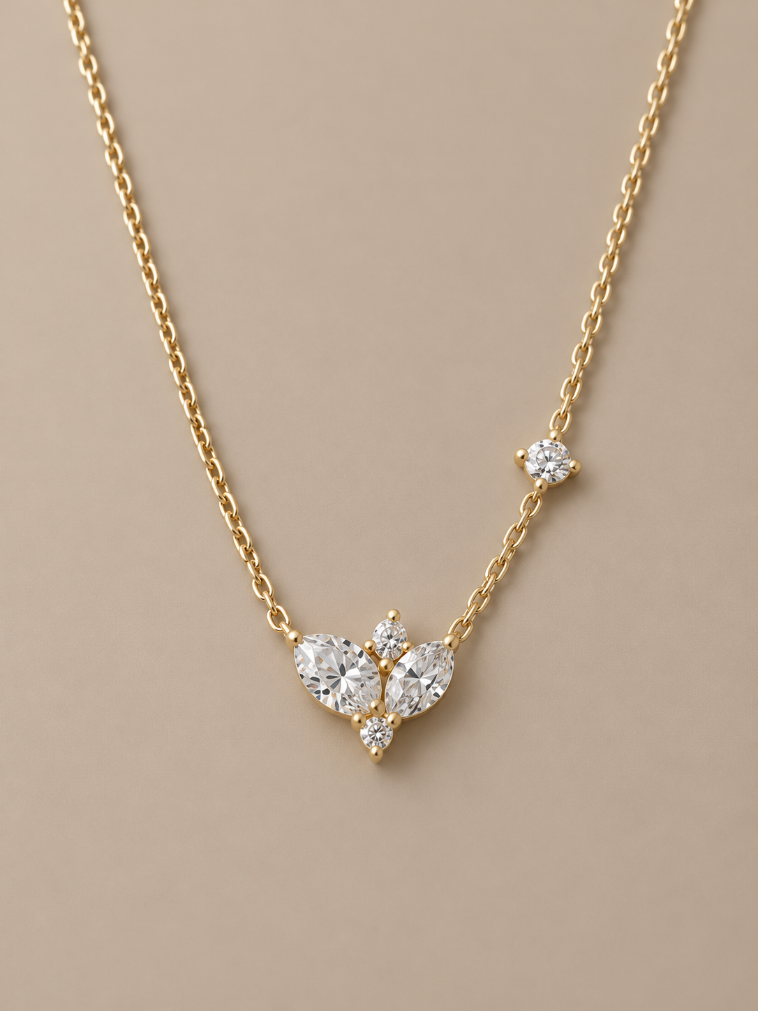 Lilia Necklace